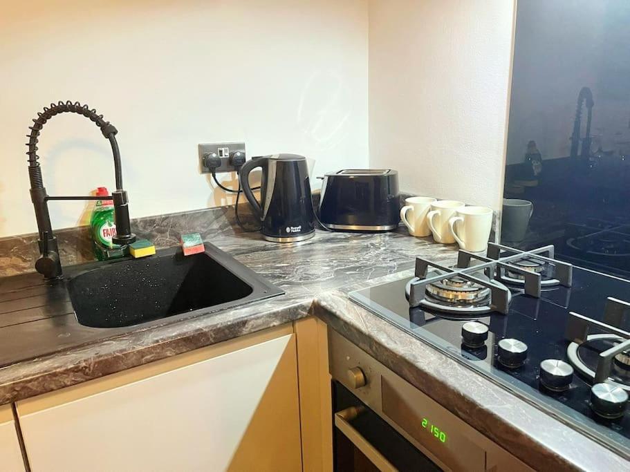 Lovely 3 Bed Ground Floor Apartment Near Qe Hospital Harborne Birmingham New Ngoại thất bức ảnh
