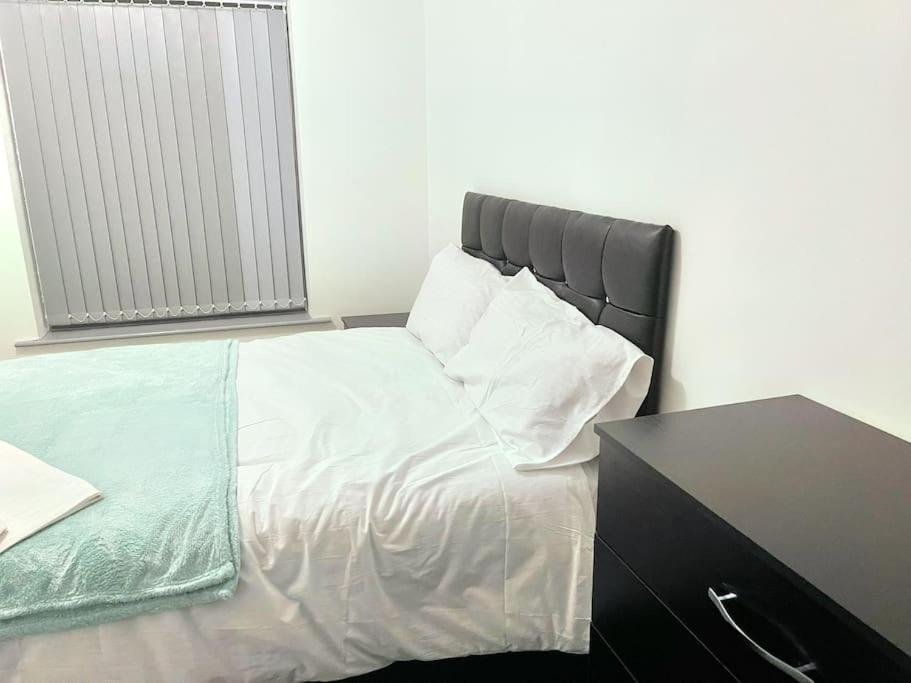 Lovely 3 Bed Ground Floor Apartment Near Qe Hospital Harborne Birmingham New Ngoại thất bức ảnh